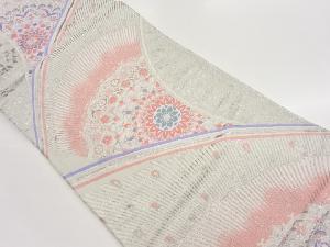 プラチナ本銀箔二重織華紋に孔雀羽根・花唐草模様織出し袋帯